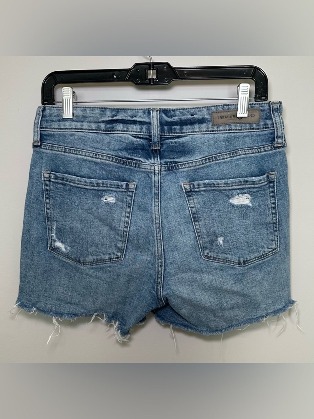 Nordstrom Treasure & Bond Foster‎ Boyfriend High Rise Shorts Distressed Denim 27 - Picture 2 of 8